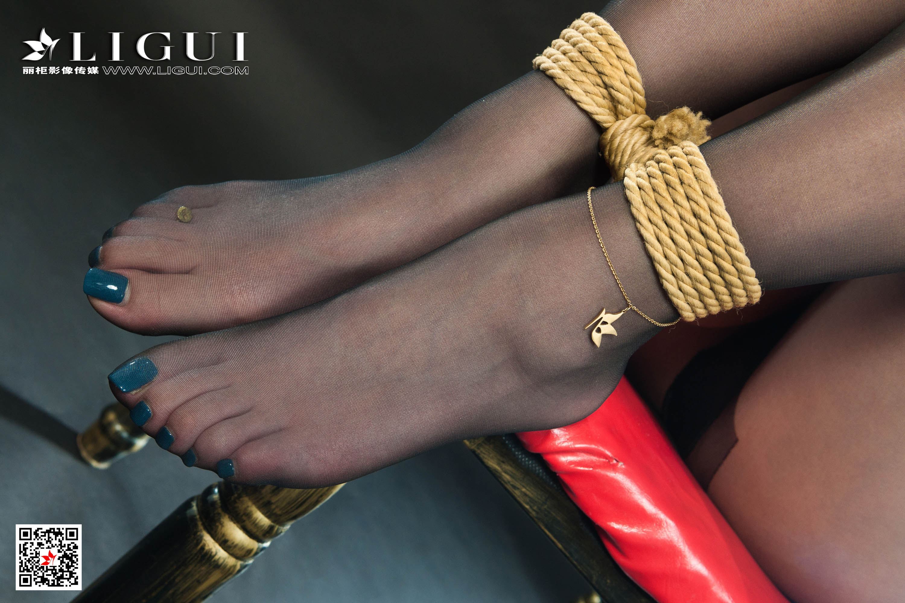 Ligui丽柜  2020.11.27《惩戒秘书》多多